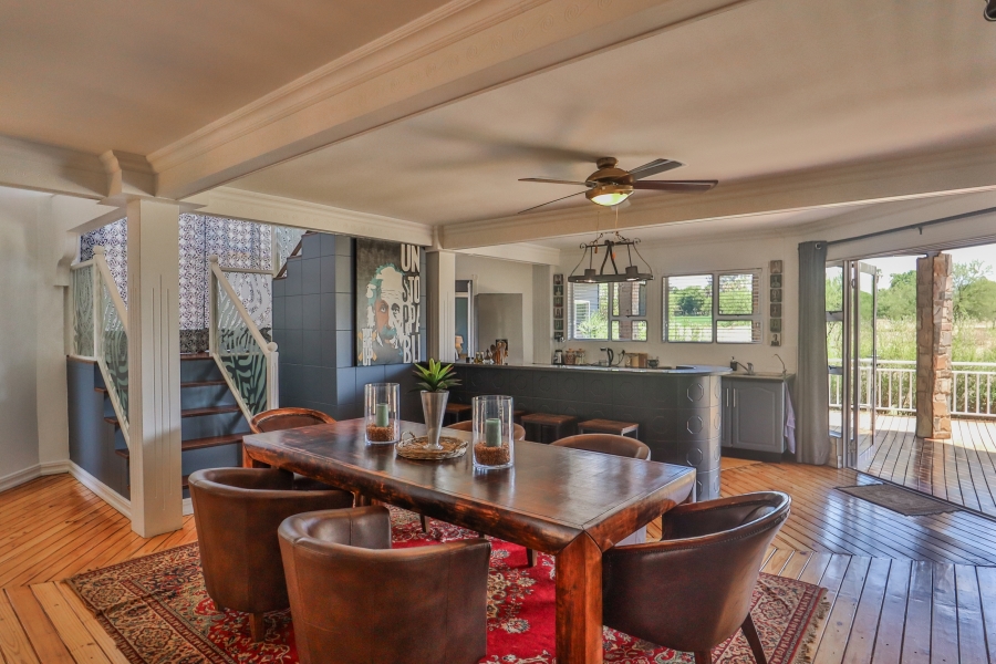 4 Bedroom Property for Sale in The Coves North West